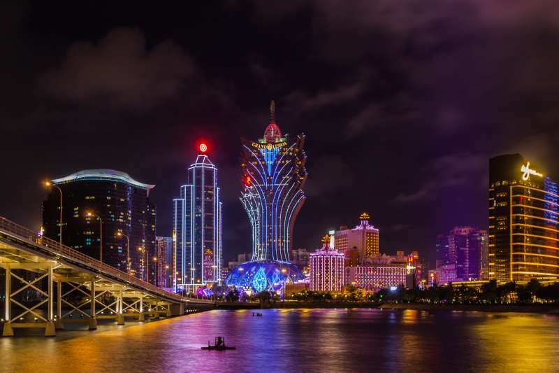 澳门,点燃励志之火的机遇之地